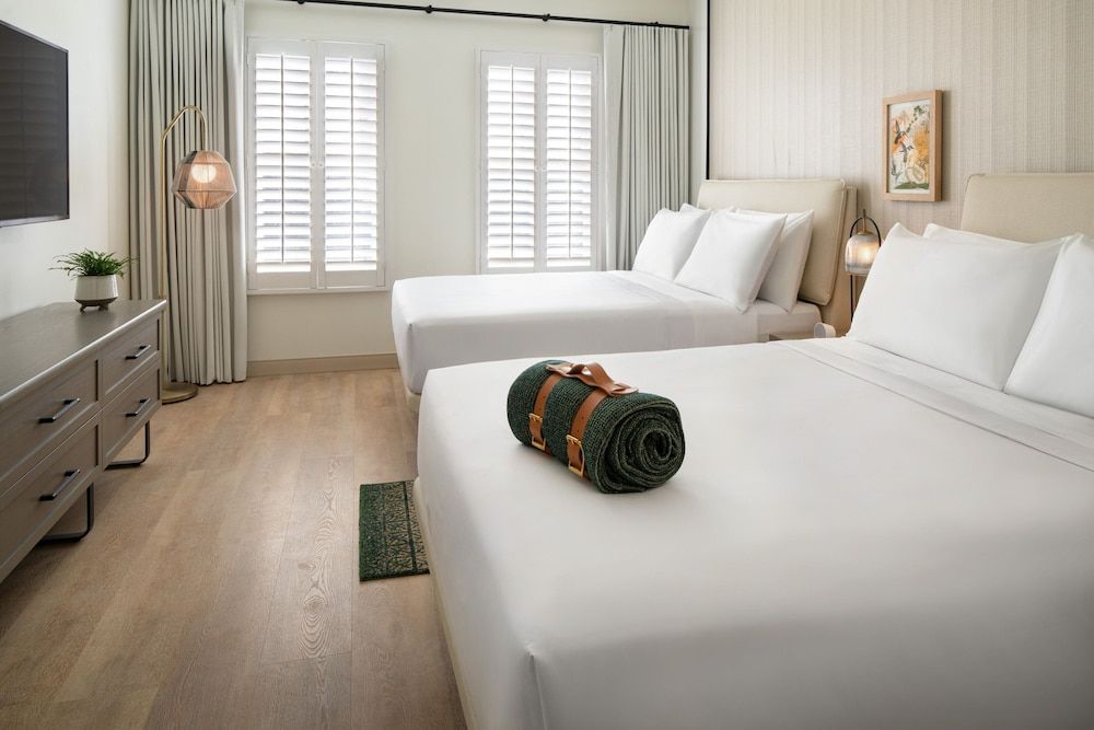 Standard Suite, 1 Bedroom (Mobility Accessible, Tub)