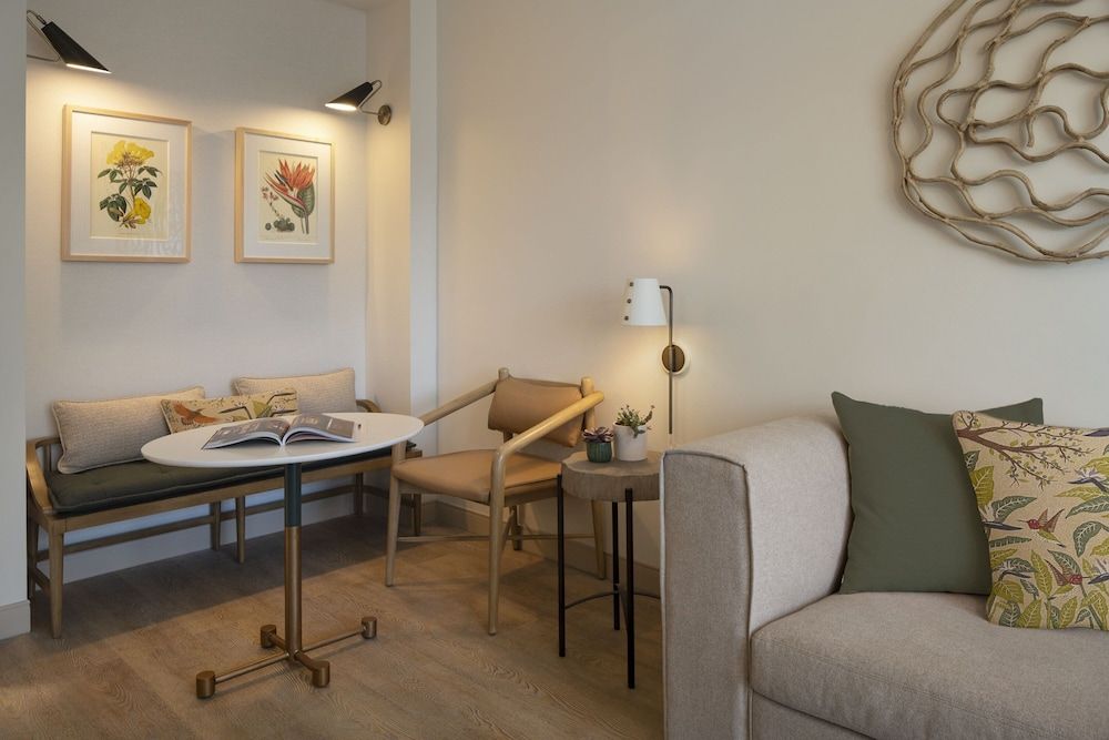 The Steward, Santa Barbara, a Tribute Portfolio Hotel Standard Suite, 1 Bedroom (Mobility/Hearing Access, Roll-in Shwr) 5