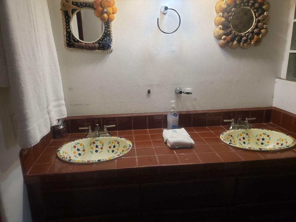 Casa Playa Baja Family House, 4 Bedrooms, Beach View, Beachfront 8