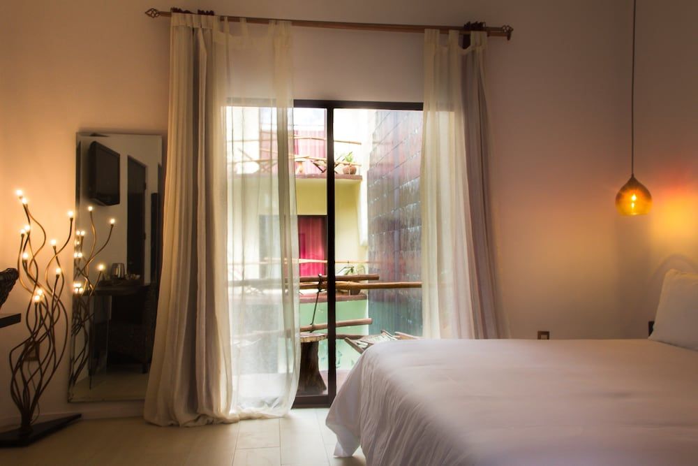 Kinbe Deluxe Boutique Hotel Deluxe Double Room, 1 King Bed, Balcony, Pool View 11