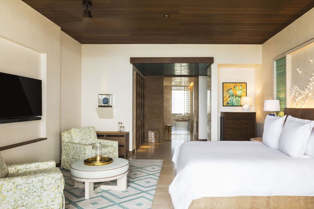 Room, 1 King Bed, Garden View