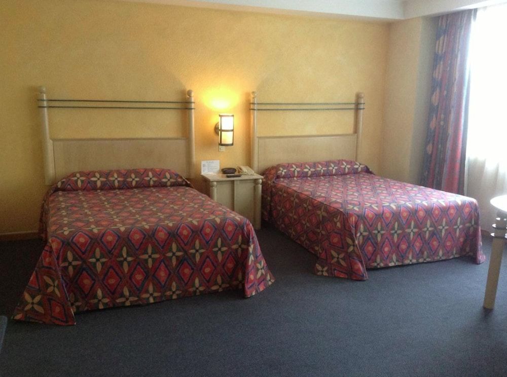 undefined Hotel Sevilla 7