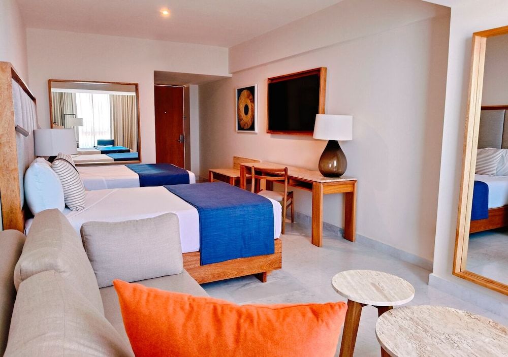 Park Royal Beach Mazatlán Junior Suite