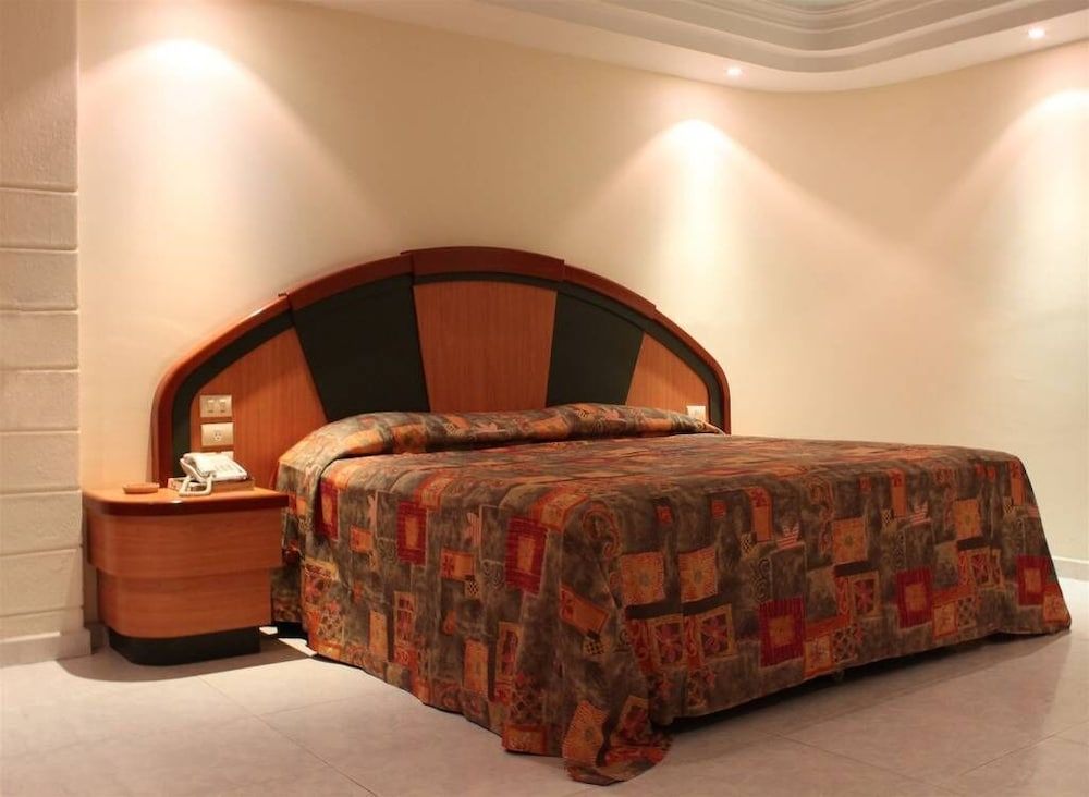 Superior Room, 1 King Bed