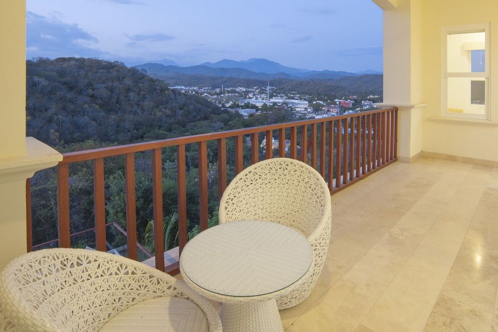 Mansiones Cruz del Mar Huatulco Premium Suite, 2 Bedrooms 9
