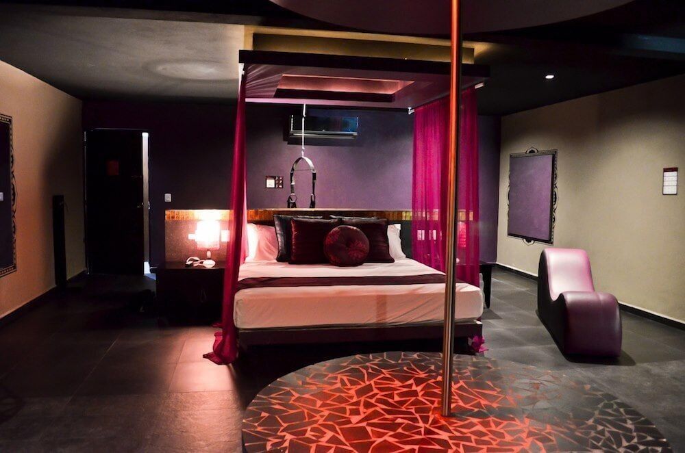 Suite Arabe VIP with Round Bed