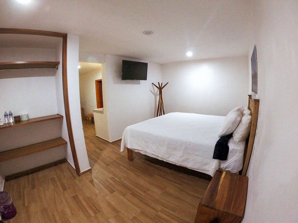 Real Carretero Elite Studio Suite, 1 Queen Bed 4