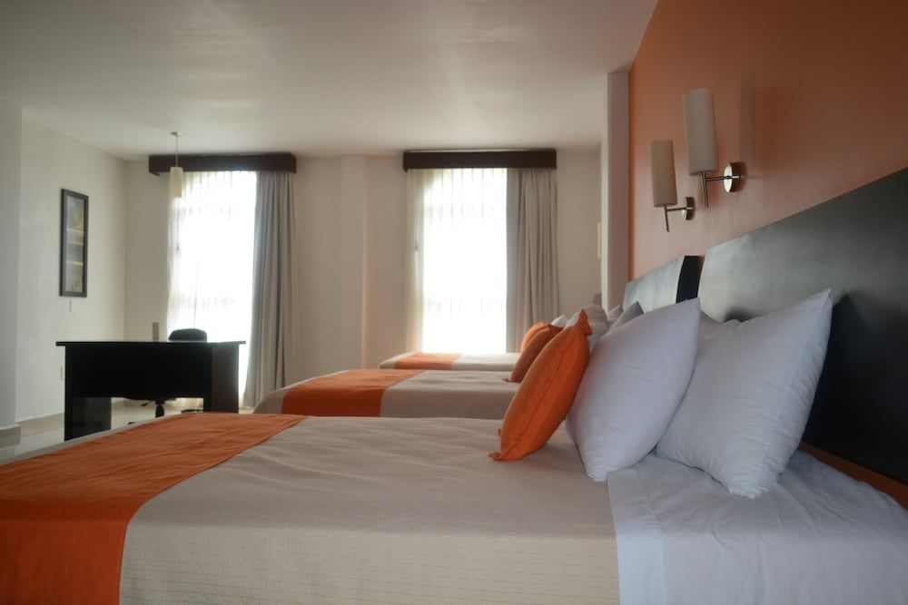 Hotel Baez Paraiso Triple Room 2