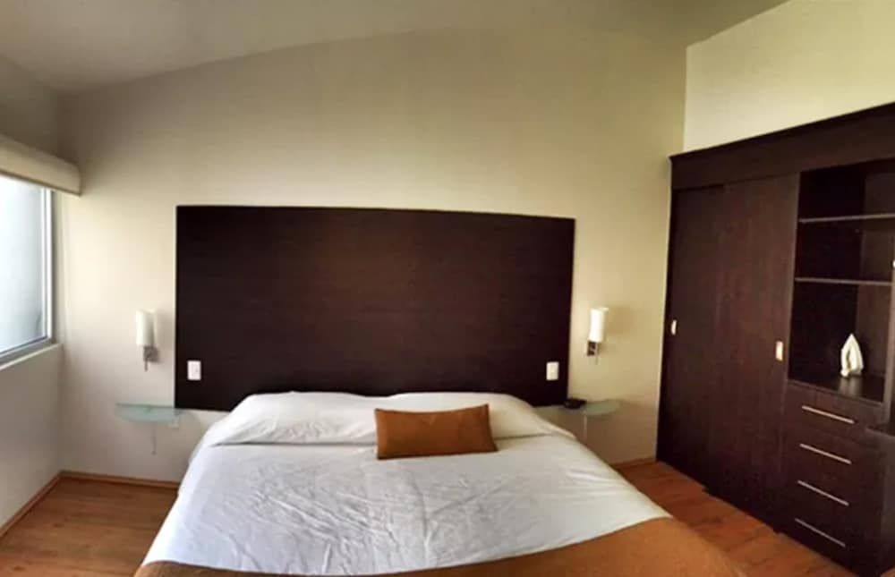 Business Studio Suite, 1 Double Bed
