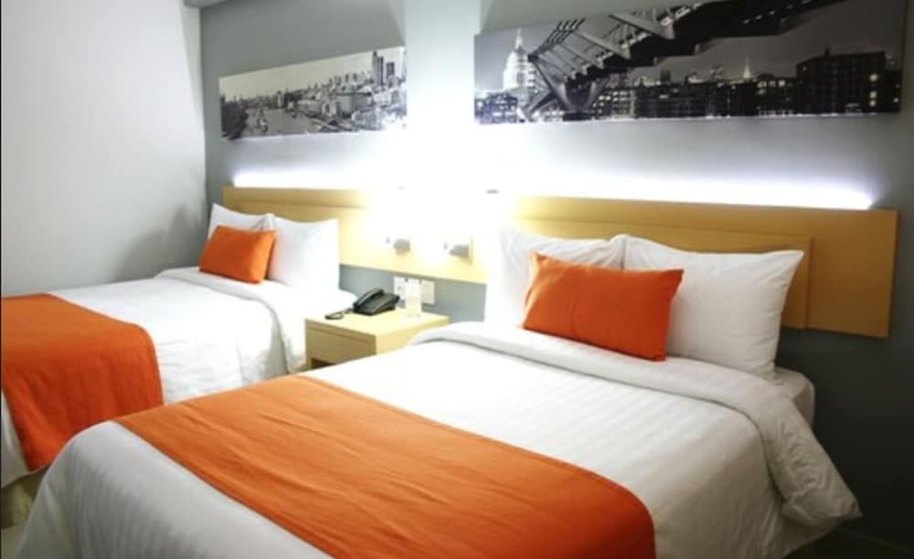 Urbainn Hotel Standard Double Room 4