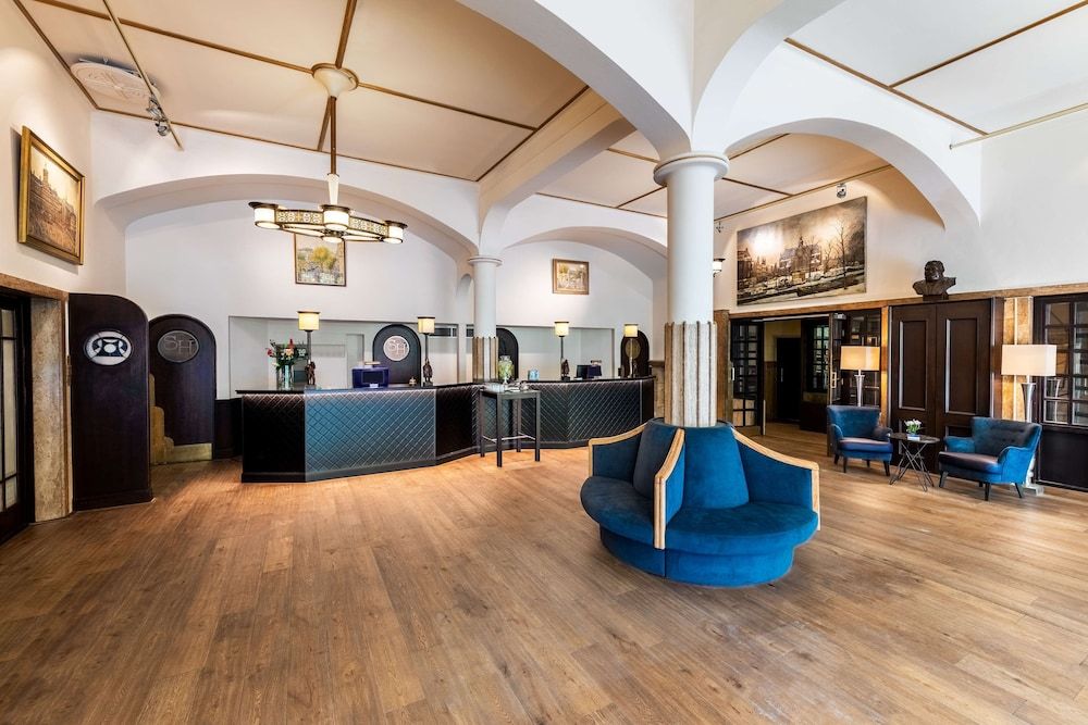 undefined NH Amsterdam Schiller