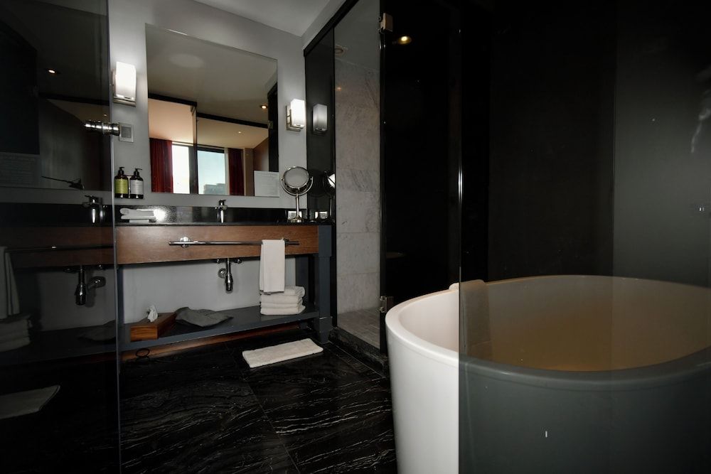 Hotel Love It CAS Consulate Superior Suite 6