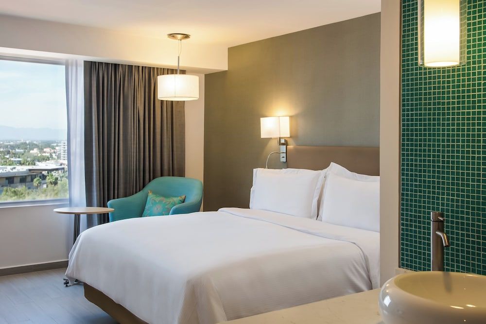Superior Room, 1 King Bed