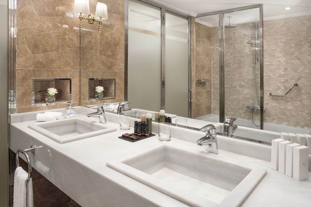 undefined Melia Castilla 8