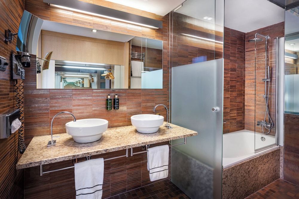 Melia Madrid Princesa Melia Twin Room 5