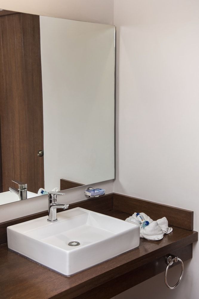 TecnoHotel Valladolid Economy Double Room, 1 Bedroom 4