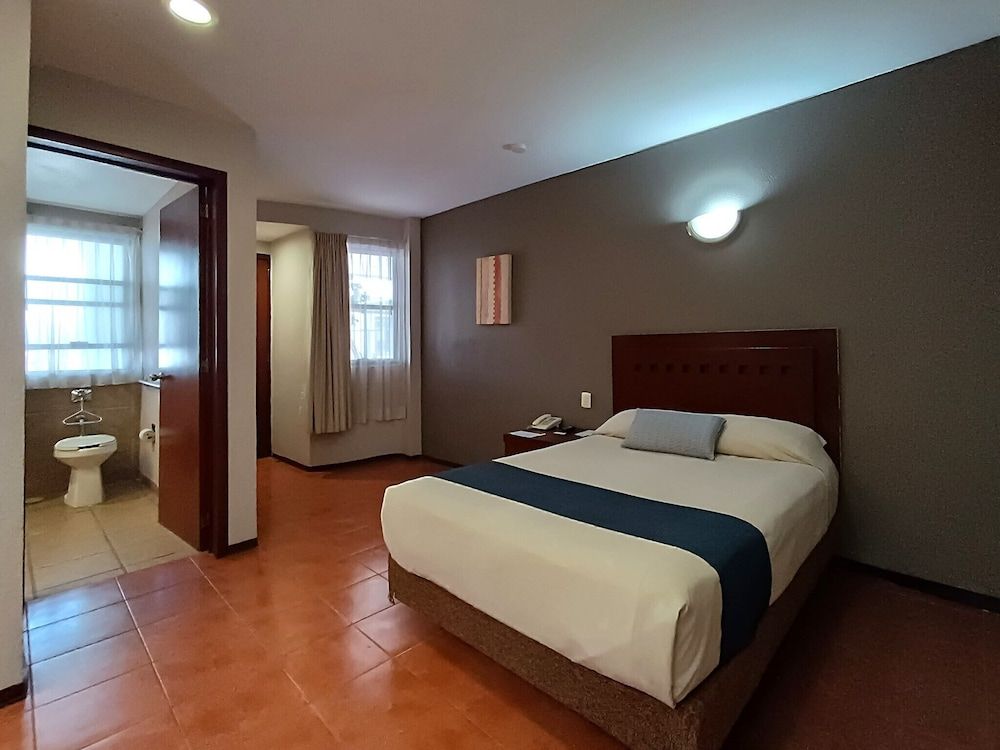 Hotel Panamerican Standard Room, 1 Double Bed, Mobility Accessible 2