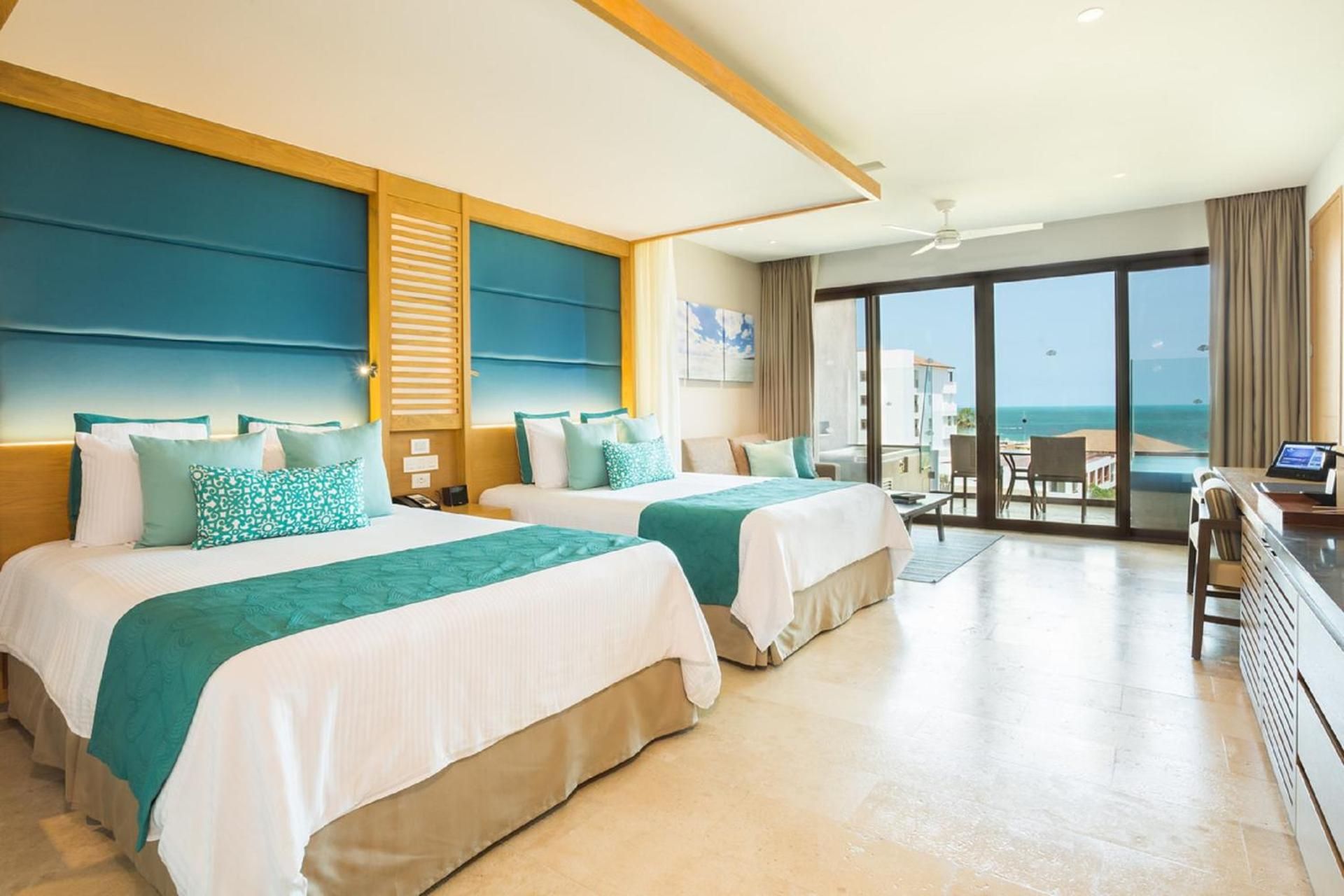 Junior Suite Ocean View - 2 Queens - All Inclusive