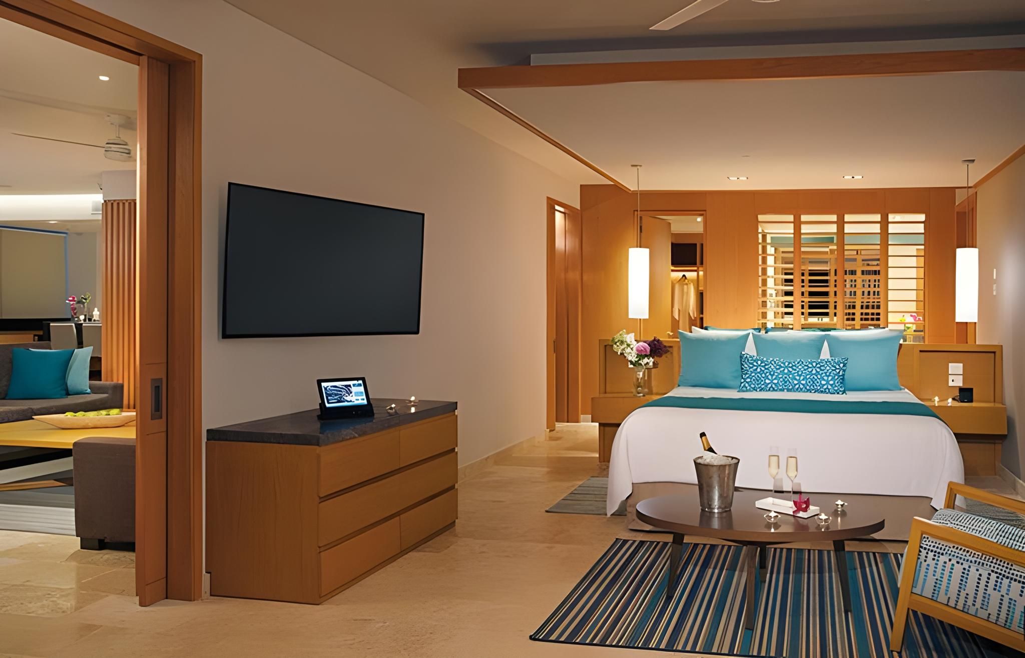 Preferred Presidential Family Suite Ocean View - All Inclusive