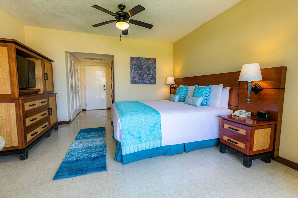 Superior Room, 1 King Bed, Ocean View