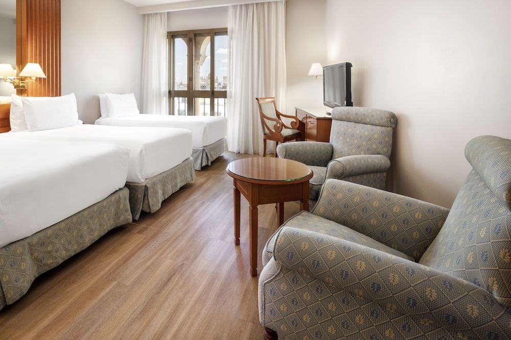 undefined Exe Sevilla Macarena 3