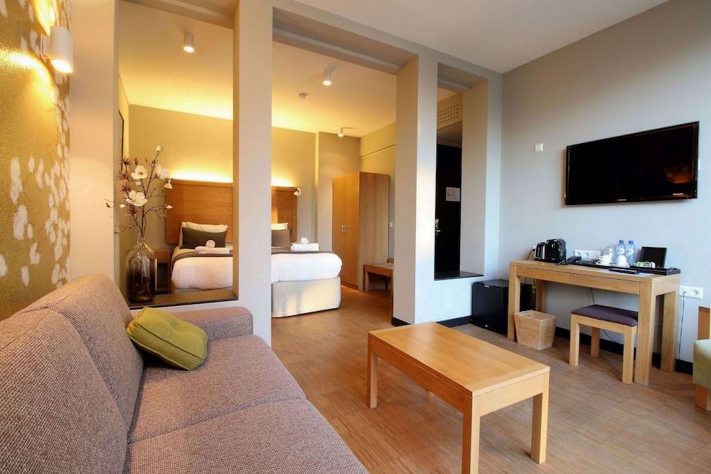 undefined The Bank Hotel 5