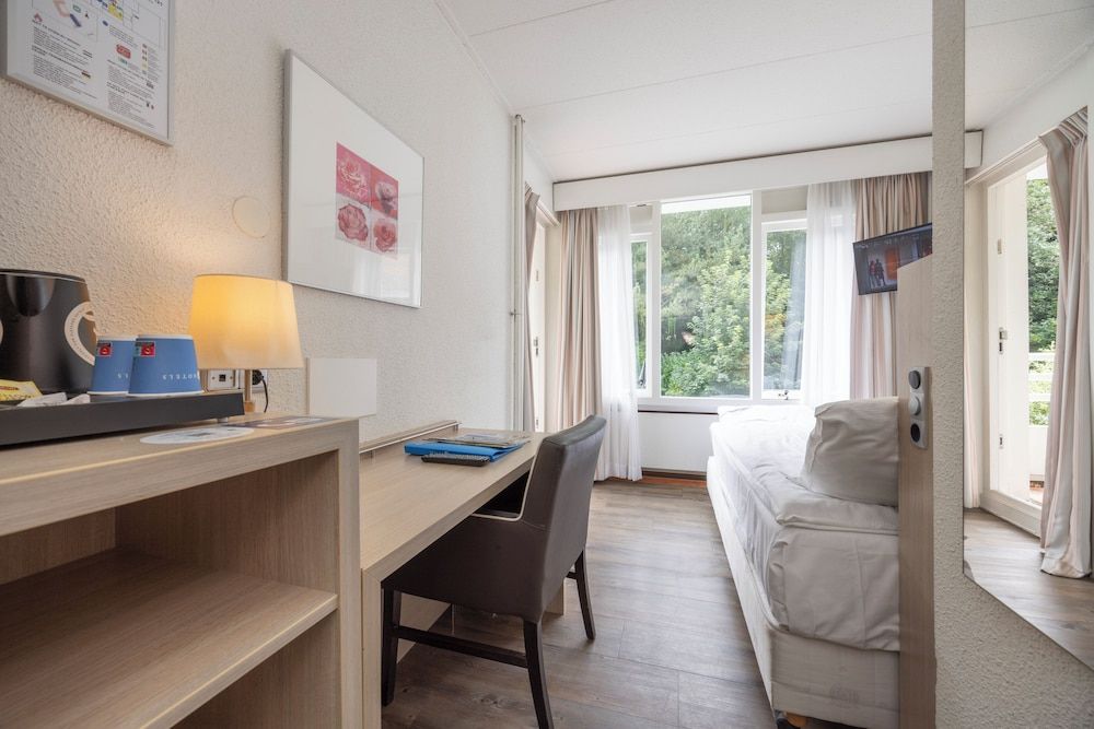 Fletcher Hotel - Restaurant De Witte Raaf Double Room (Small, with Shower) 3