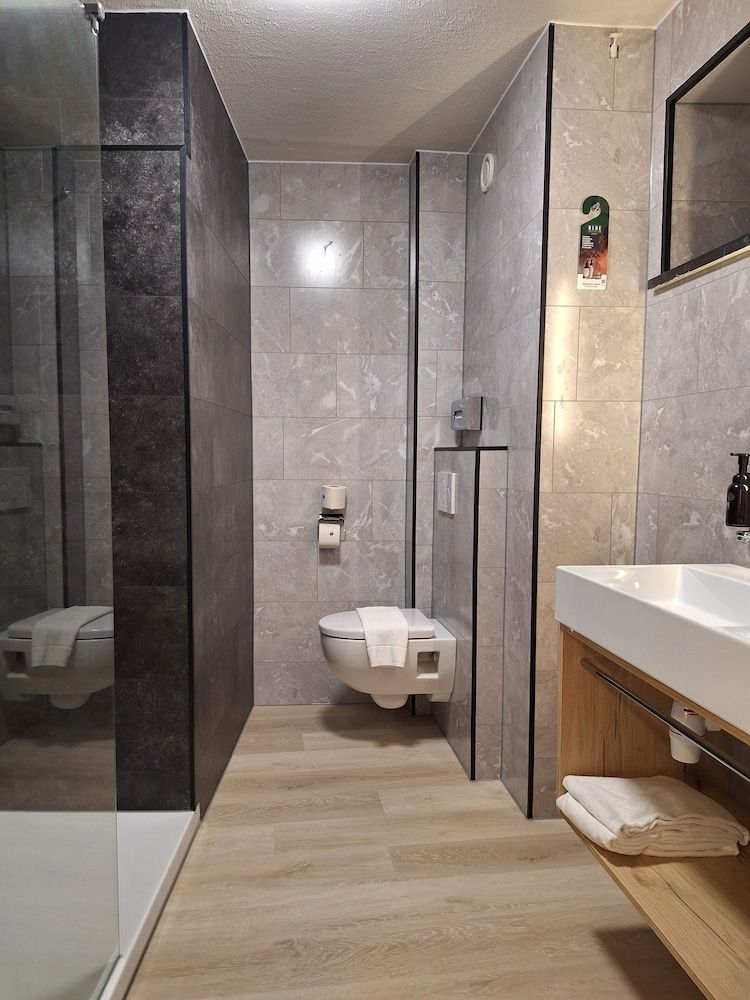 Fletcher Hotel-Restaurant La Ville Blanche Family Room 2