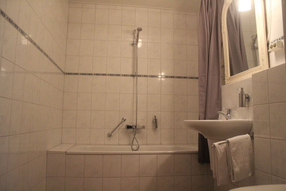 Fletcher Hotel-Restaurant Apeldoorn Family Room 3