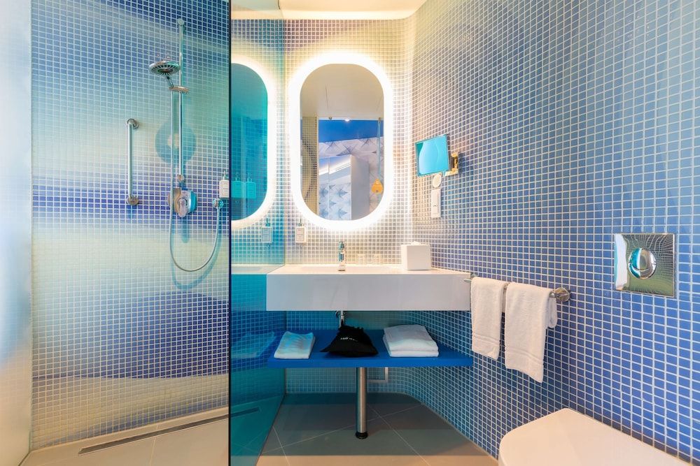 Park Inn By Radisson Amsterdam City West Standard Room 16