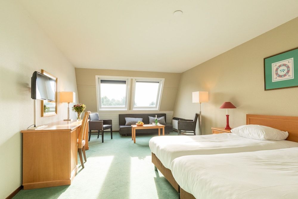 Fletcher Hotel-Restaurant Amelander Kaap Comfort Double Room, Bathtub