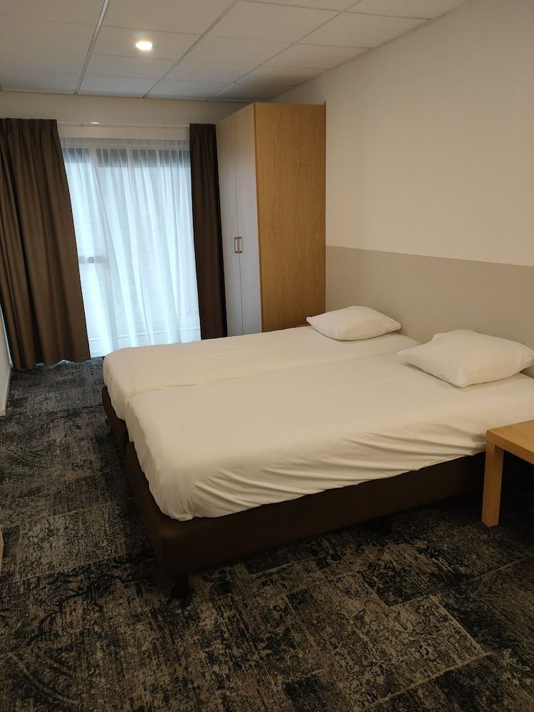 Fletcher Hotel - Restaurant De Zeegser Duinen Family Apartment