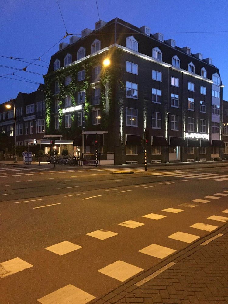 undefined The Alfred Hotel 6