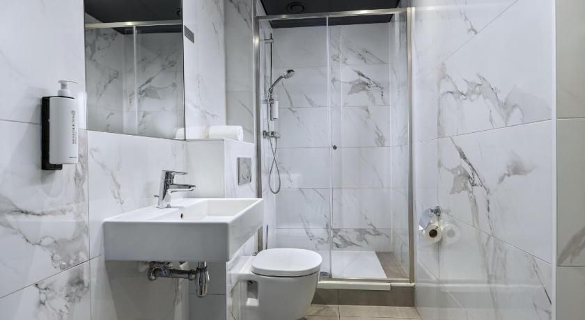 undefined Hotel2Stay 8