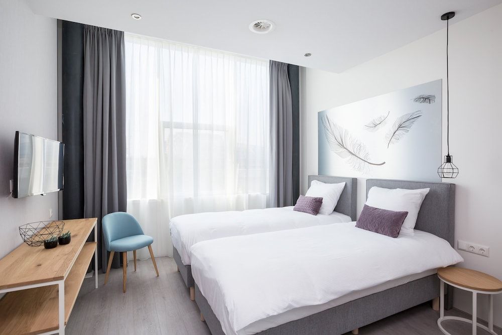 undefined Hotel2Stay 3