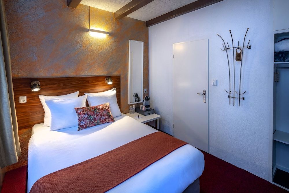 Hotel Jupiter Comfort Double or Twin Room 11