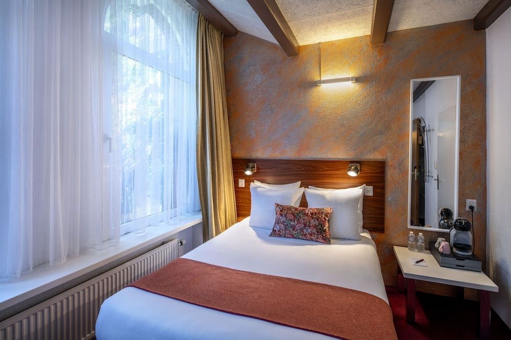 Hotel Jupiter Comfort Double or Twin Room 8