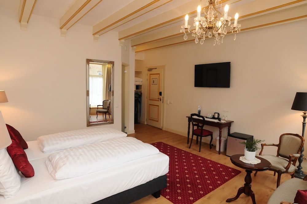 Hotel De Gulden Waagen Junior Suite, 2 Twin Beds, Bathtub