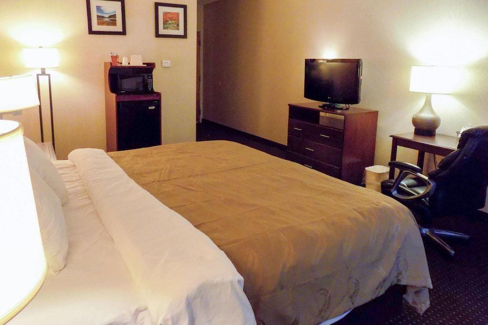 Room, 1 King Bed, Accessible, Non Smoking