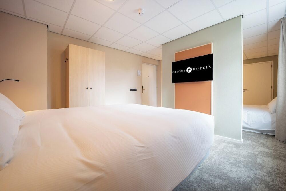 Fletcher Landhotel De Borken Family Room (shower) 3