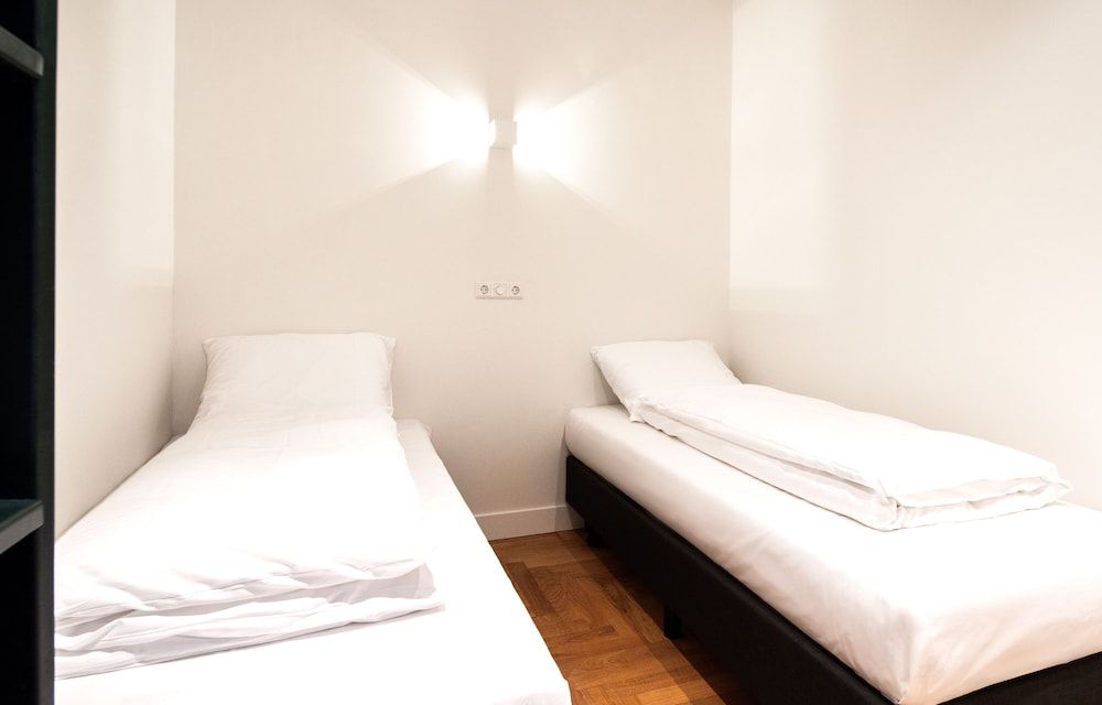 Double Room, Shared Bathroom (Secret Bookcase M)