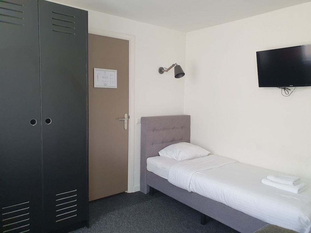 Hotel Heye 130 Standard Triple Room 3