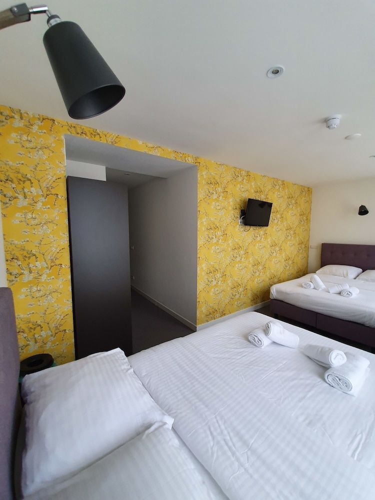 undefined Hotel Heye 130 7