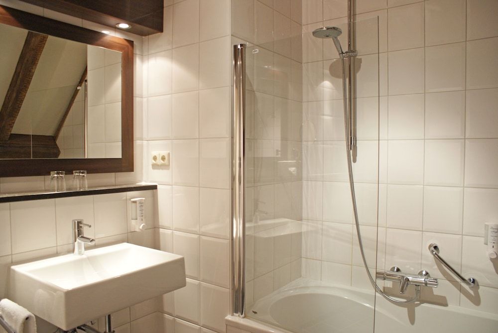 Fletcher Hotel-Restaurant Kasteel Erenstein Comfort Room 2