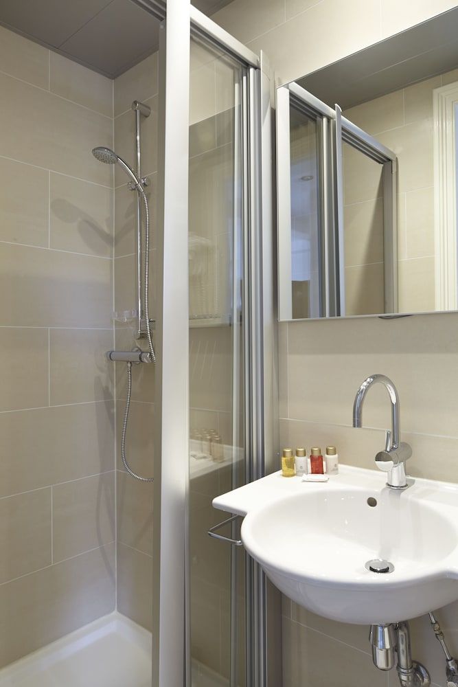 No. 377 House Standard Double Room, Canal View (Small) 4