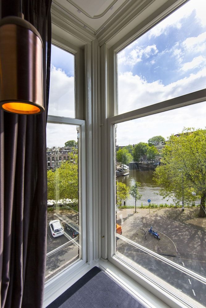 No. 377 House Standard Double Room, Canal View (Small) 2