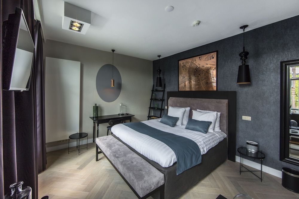 undefined No. 377 House 5