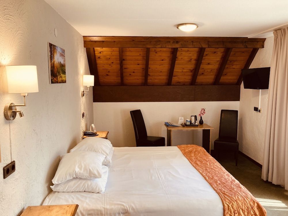 Fletcher Hotel De Witte Brug Spacious Comfort Double Room 3