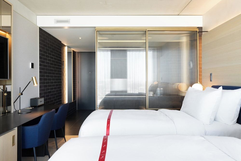 undefined Ruby Emma Hotel Amsterdam 4