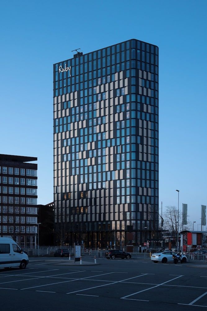 undefined Ruby Emma Hotel Amsterdam 7